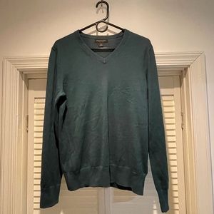 Banana Republic Men’s Luxury Blend V-Neck Dark Green Sweater - Medium